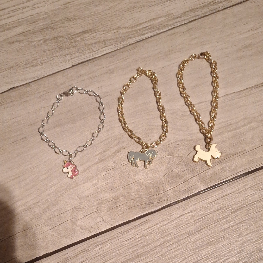 🍁charm Bracelets Bundle🐠